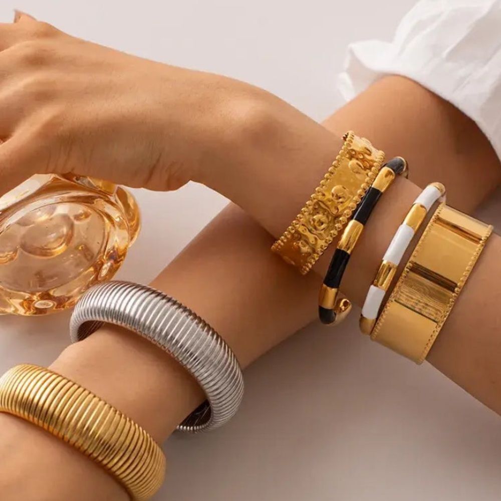 Gold and White Cuff Bracelet M432